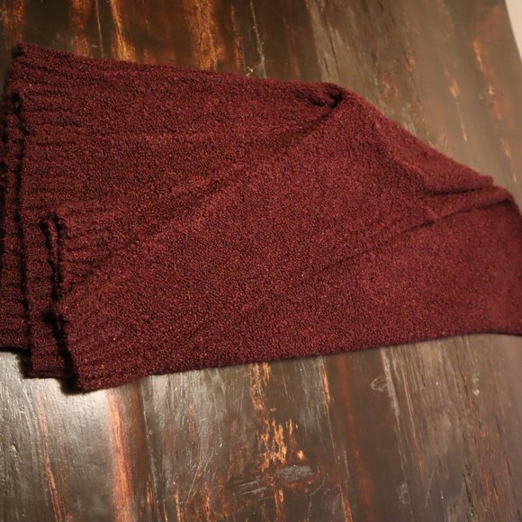 Bundle of Sweaters (5) - Picture 5 of 10